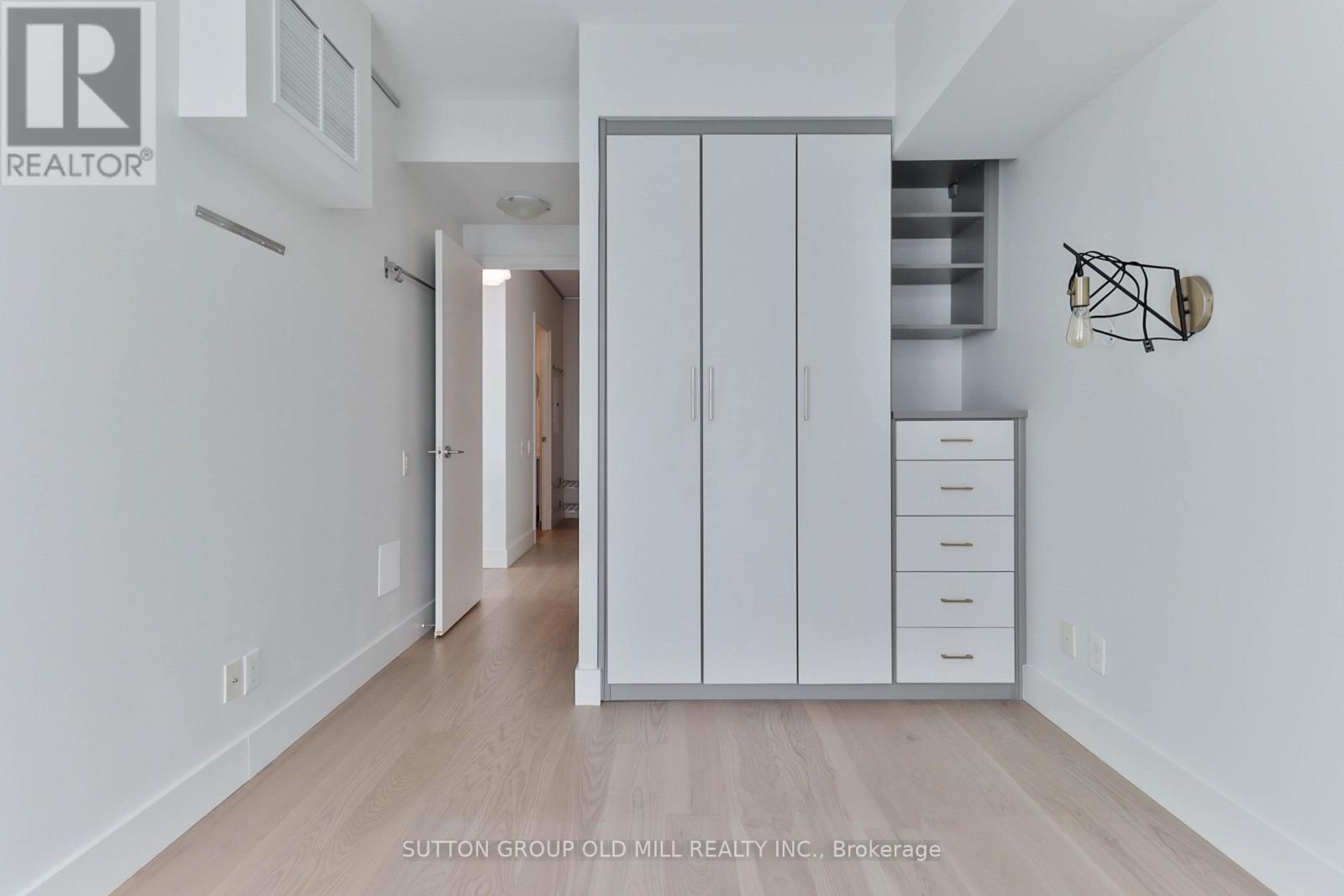 2110 - 105 The Queensway, Toronto, Ontario  M6S 5B5 - Photo 12 - W13579092