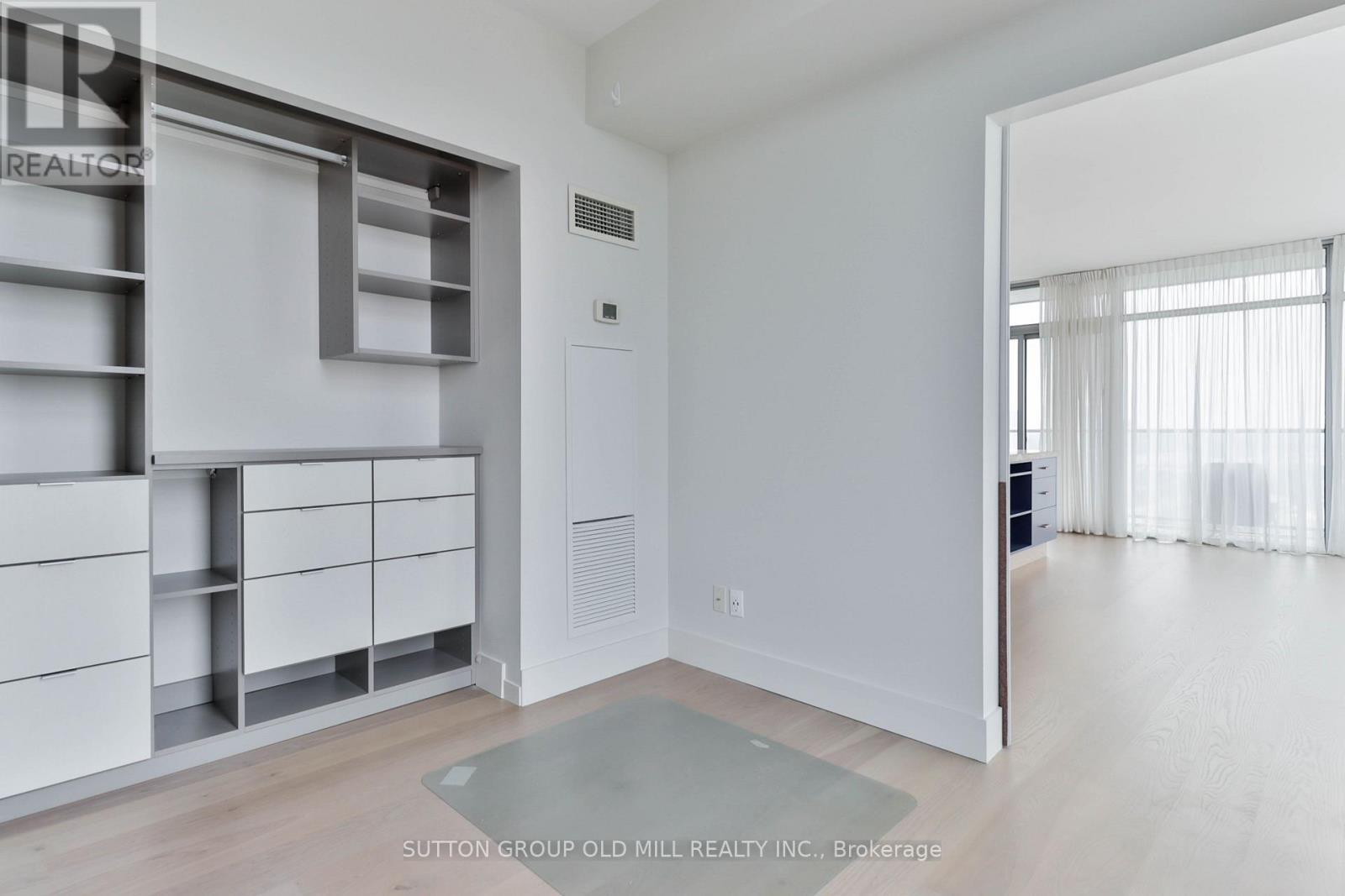 2110 - 105 The Queensway, Toronto, Ontario  M6S 5B5 - Photo 16 - W13579092