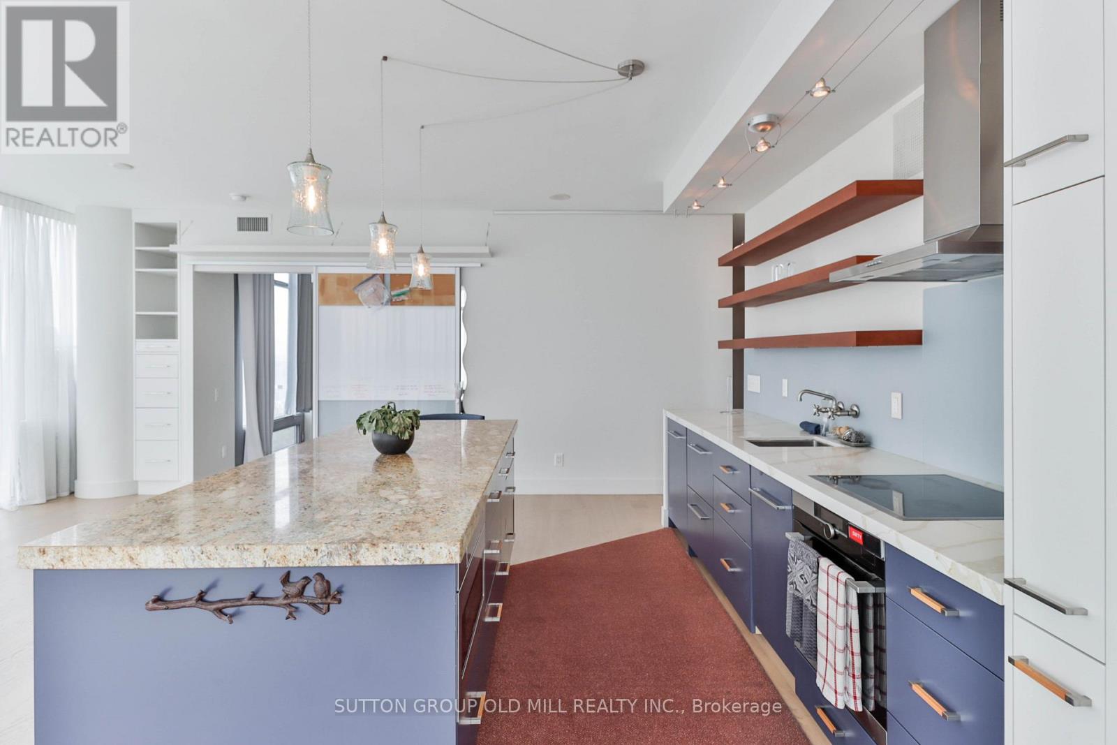 2110 - 105 The Queensway, Toronto, Ontario  M6S 5B5 - Photo 4 - W13579092