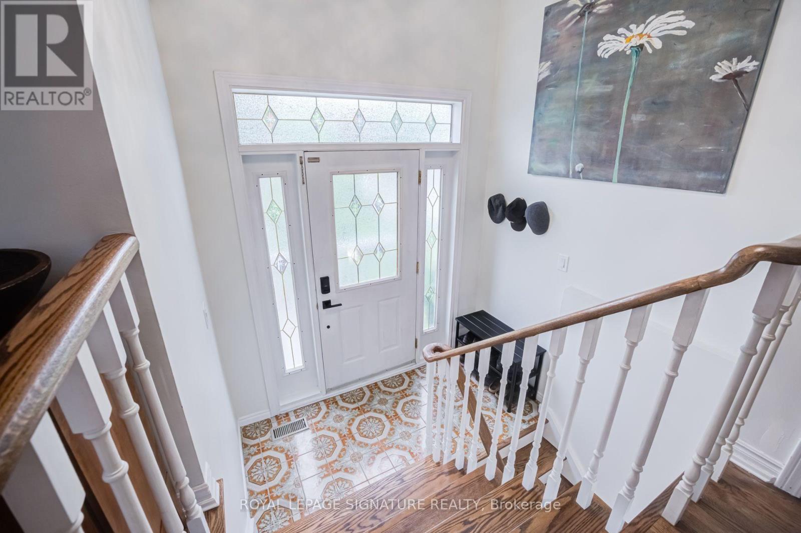 199 Chalfield Lane, Mississauga, Ontario L4Z 1K9 - Photo 3 - W13573400