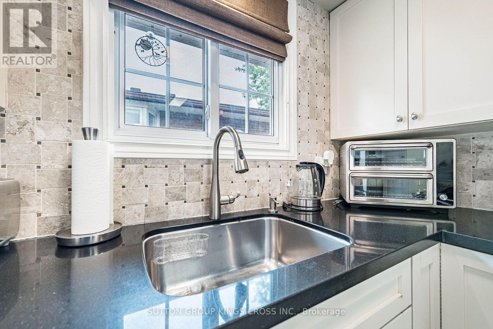 2 Maitland Avenue, Hamilton, Ontario  L9A 3J3 - Photo 41 - X13579048
