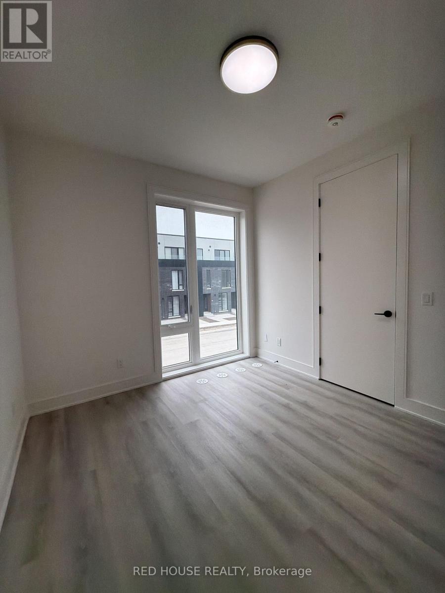 163 Everett Common, St. Catharines, Ontario L2P 0G7 - Photo 13 - X13579116