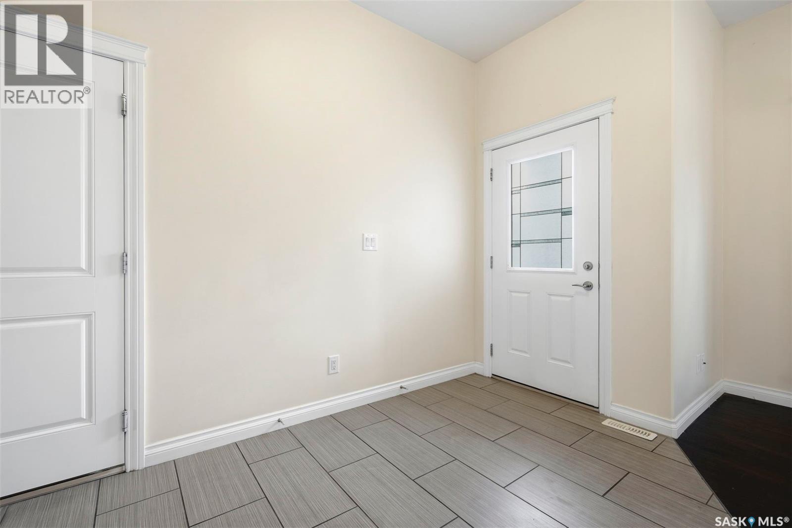 305 315 Zary Road, Saskatoon, Saskatchewan  S7W 0N9 - Photo 8 - SK042966