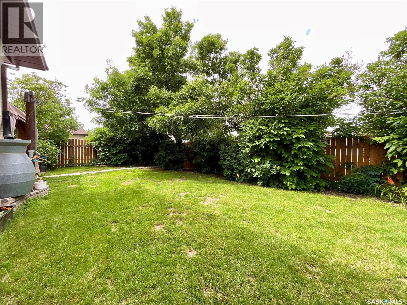 1358 Lakewood Crescent N, Regina, Saskatchewan  S4X 3H3 - Photo 38 - SK042956
