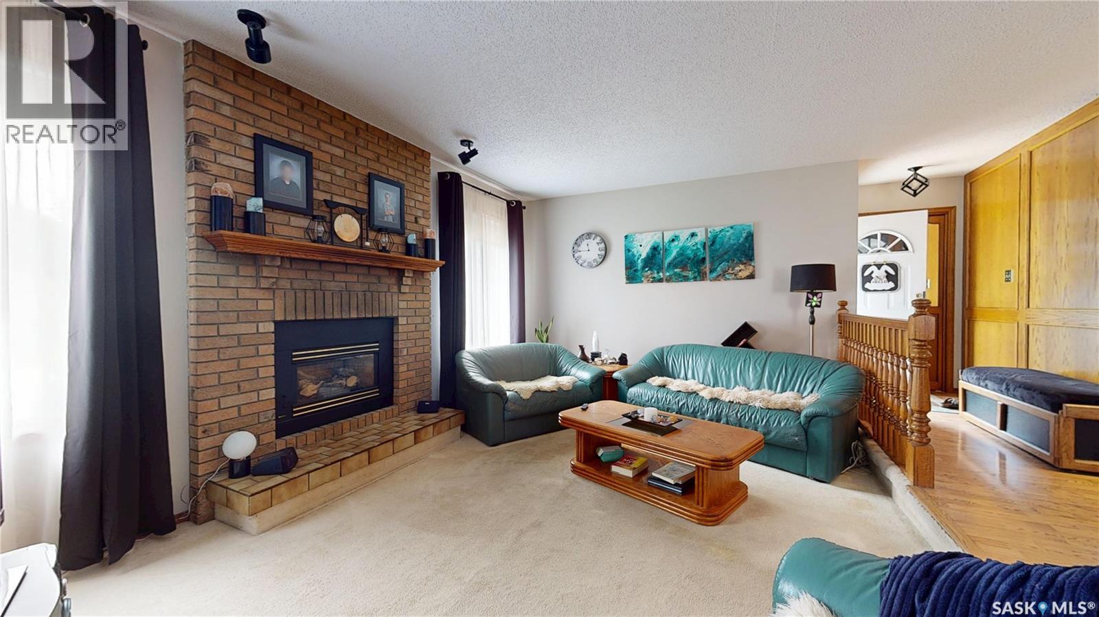 1358 Lakewood Crescent N, Regina, Saskatchewan  S4X 3H3 - Photo 5 - SK042956