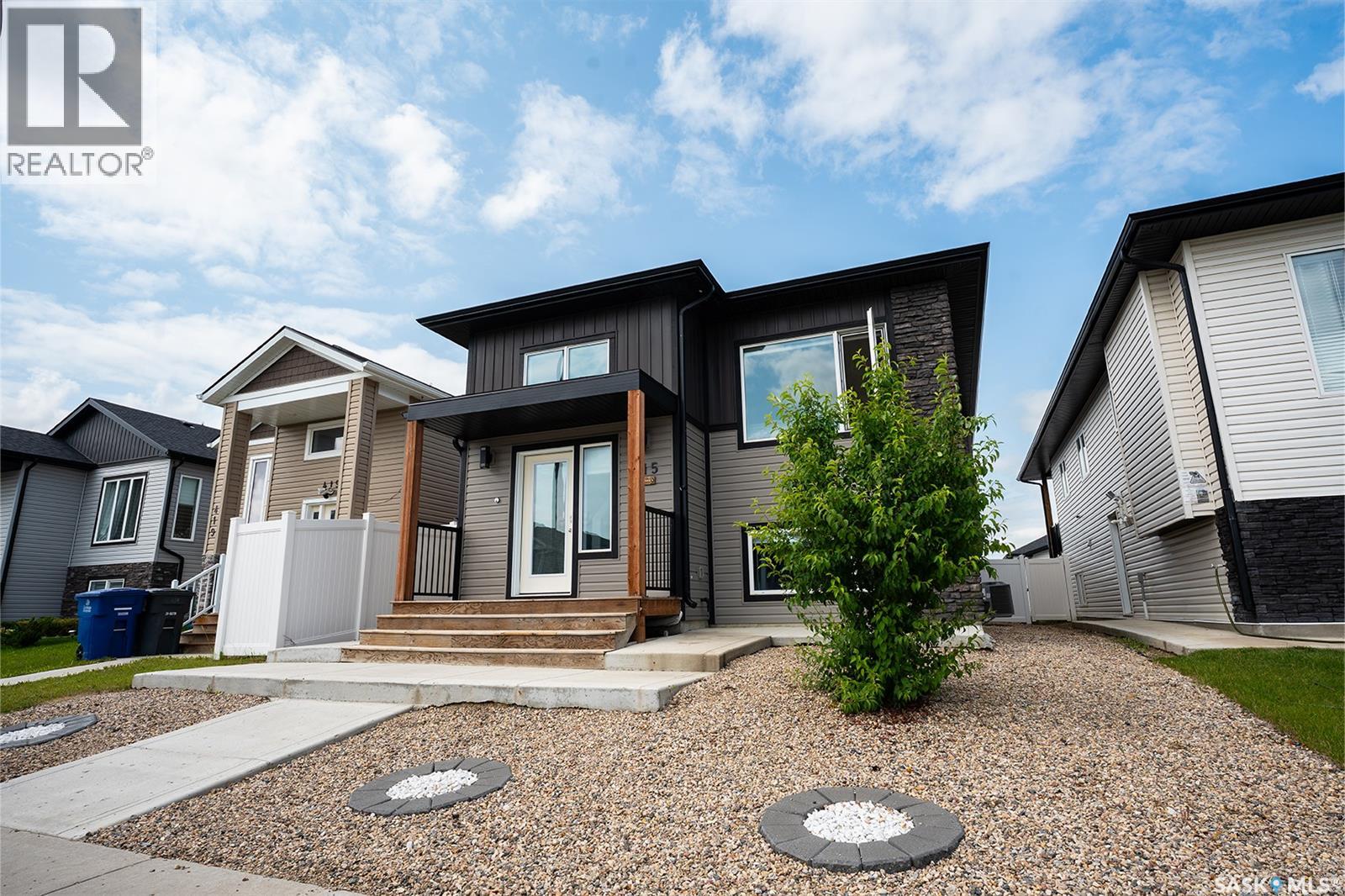 415 Mcarthur Crescent, Saskatoon, Saskatchewan  S7L 6Y3 - Photo 2 - SK042886