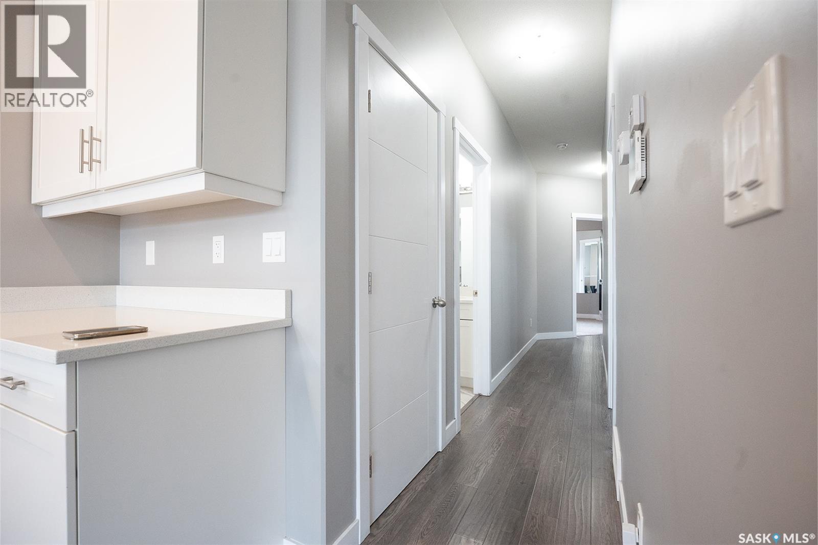 415 Mcarthur Crescent, Saskatoon, Saskatchewan  S7L 6Y3 - Photo 6 - SK042886