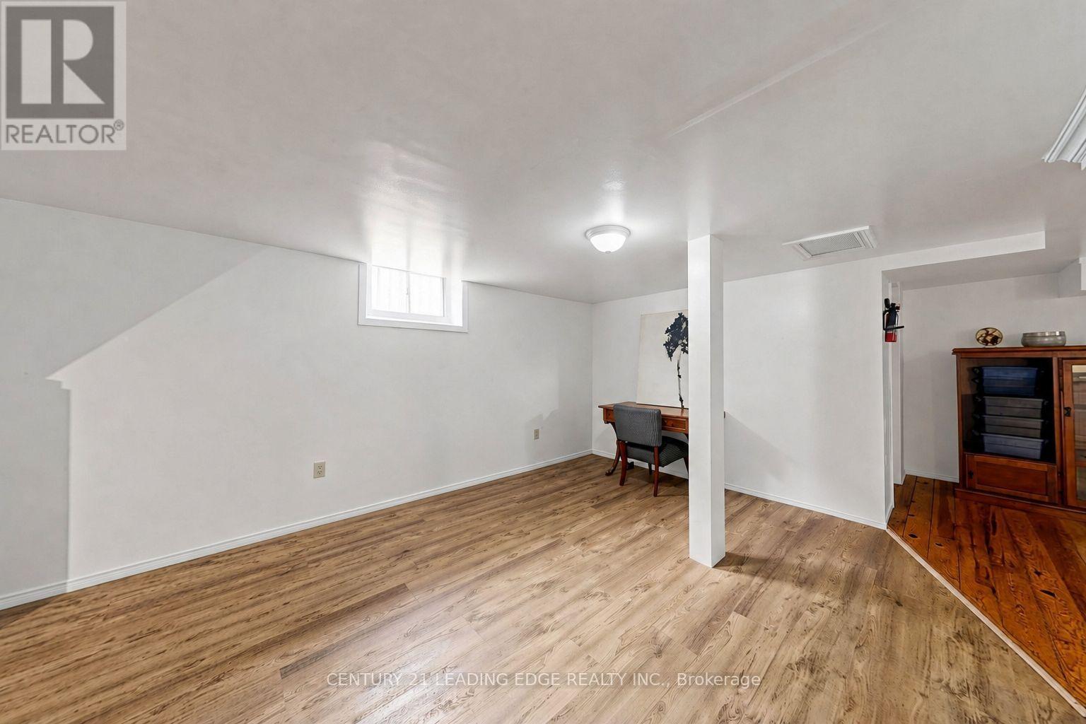 21043 Dalton Road, Georgina, Ontario  L0E 1L0 - Photo 18 - N13577166