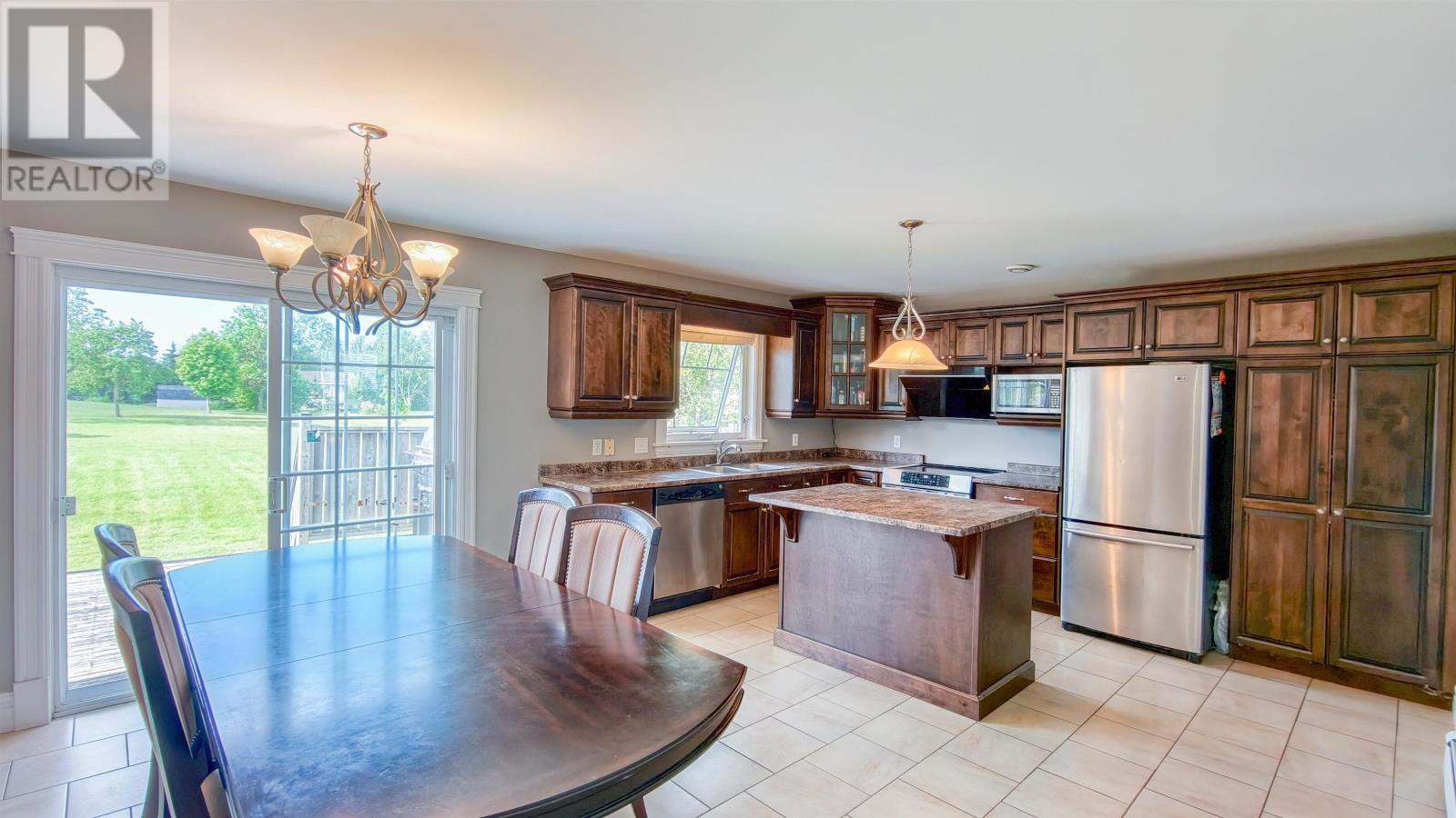 15 Gordon Day Drive, Stratford, Prince Edward Island  C1B 0E9 - Photo 10 - 202617852