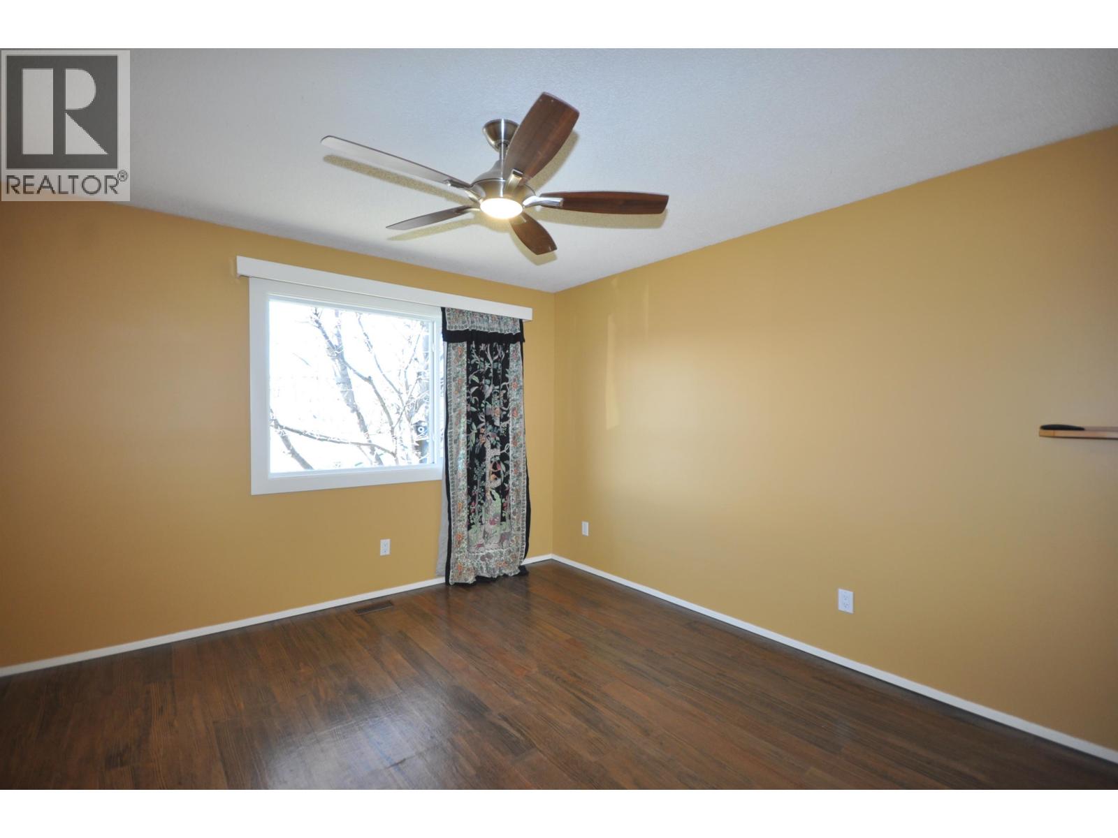 342 CLEARVIEW CRESCENT — photo 15