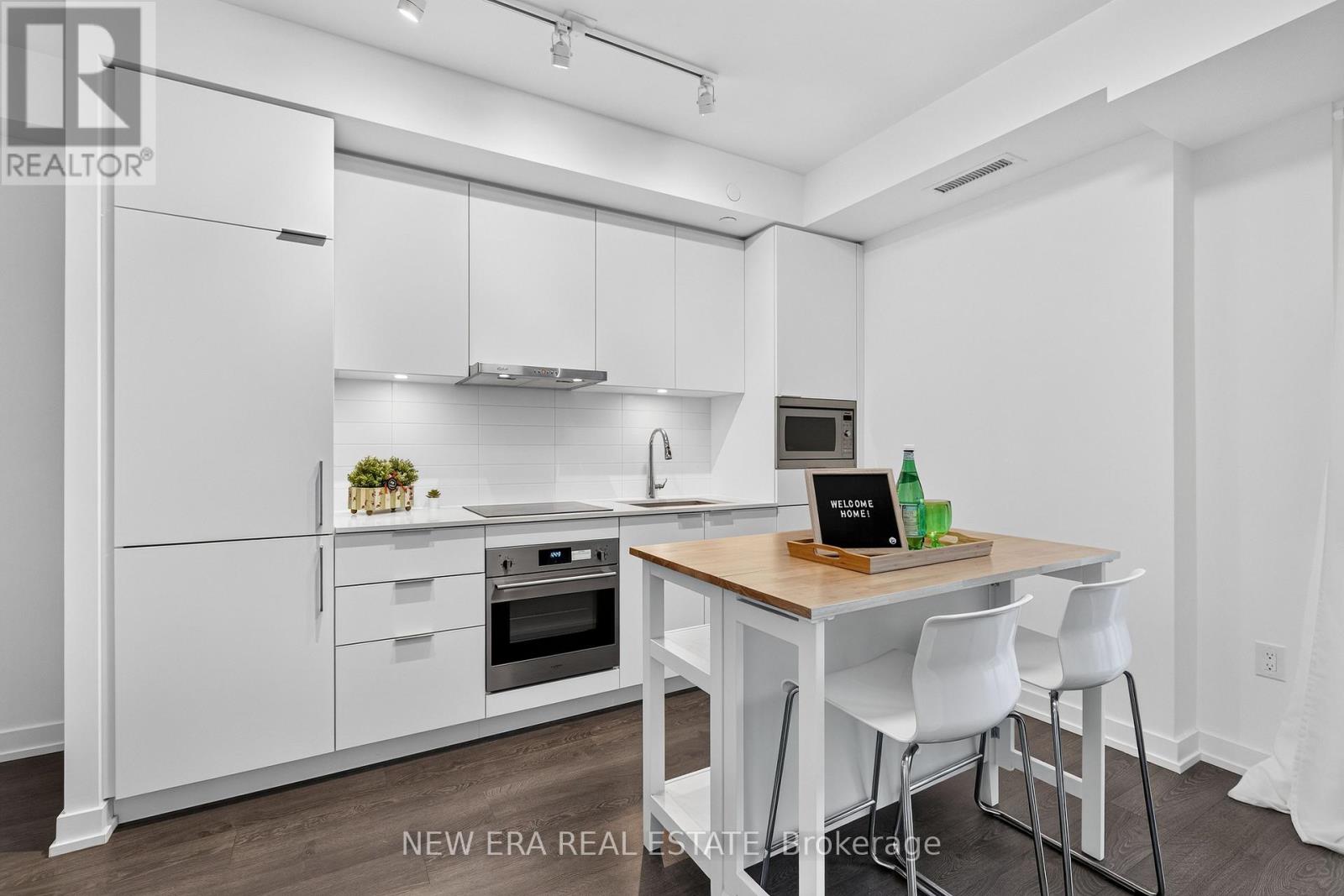 N433 - 7 Golden Lion Heights, Toronto, Ontario  M6R 2J3 - Photo 6 - C13579136
