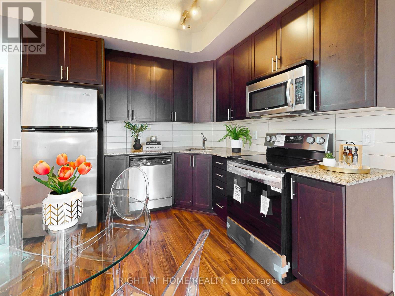 1232 - 560 Front Street W, Toronto, Ontario M5V 1C1 - Photo 7 - C13579142