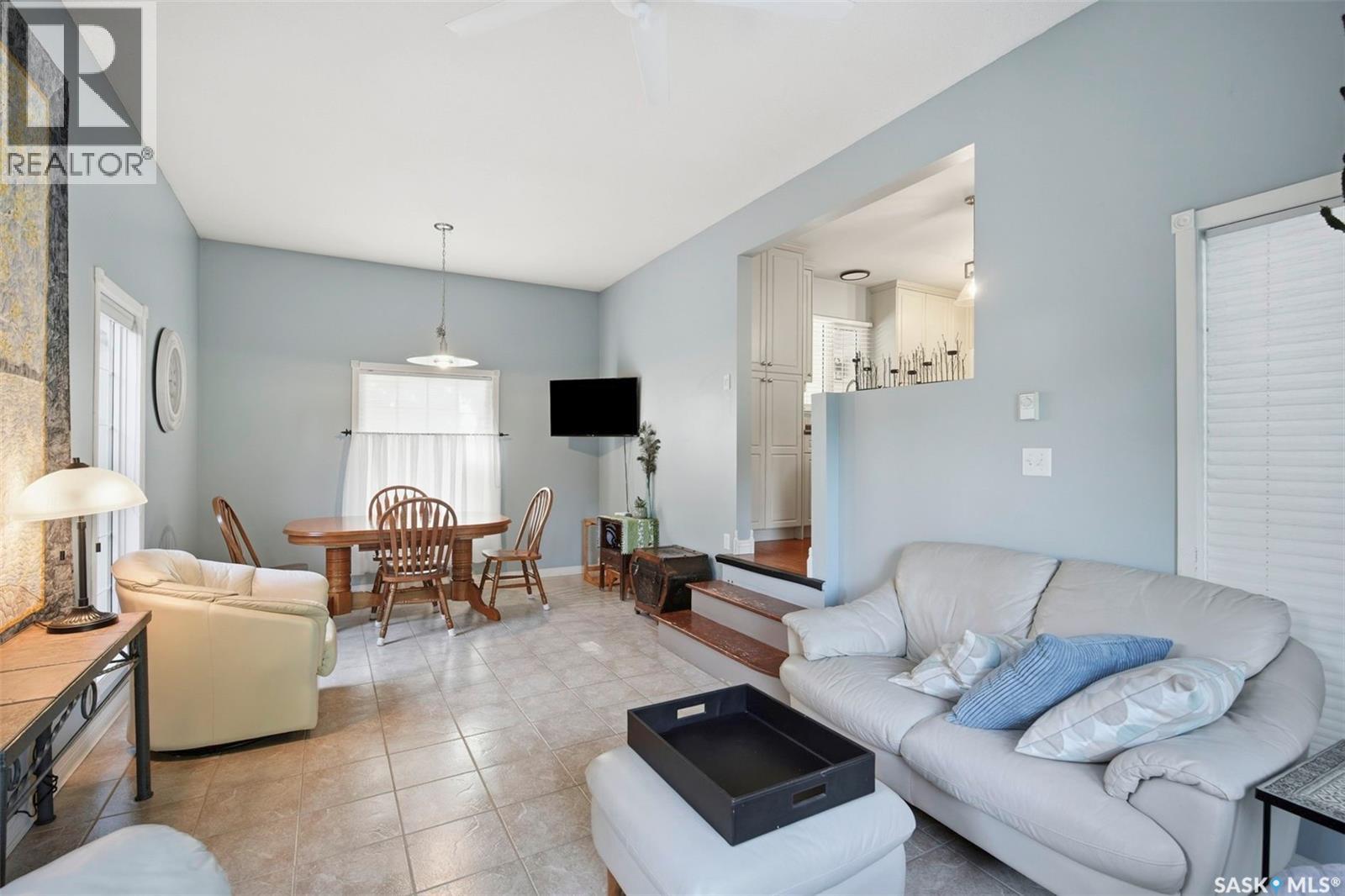1921 Sommerfeld Avenue, Saskatoon, Saskatchewan  S7J 2E2 - Photo 18 - SK042653