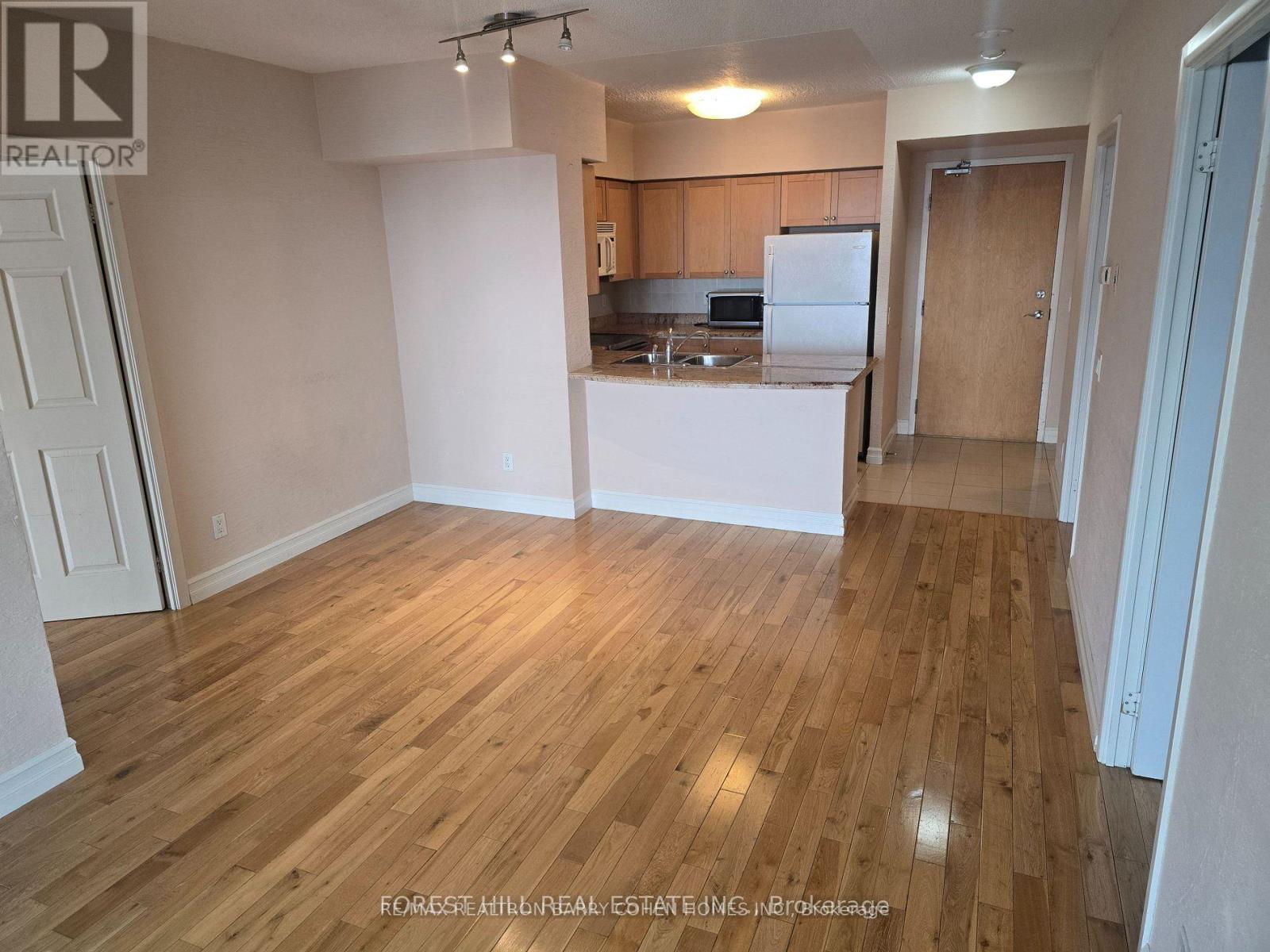 3705 - 4968 Yonge Street, Toronto, Ontario  M2N 7G9 - Photo 3 - C13519702