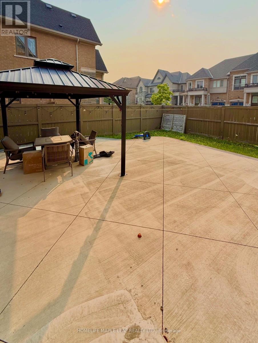 Upper - 67 Dolobram Trail, Brampton, Ontario  L7A 4Y4 - Photo 26 - W13579218