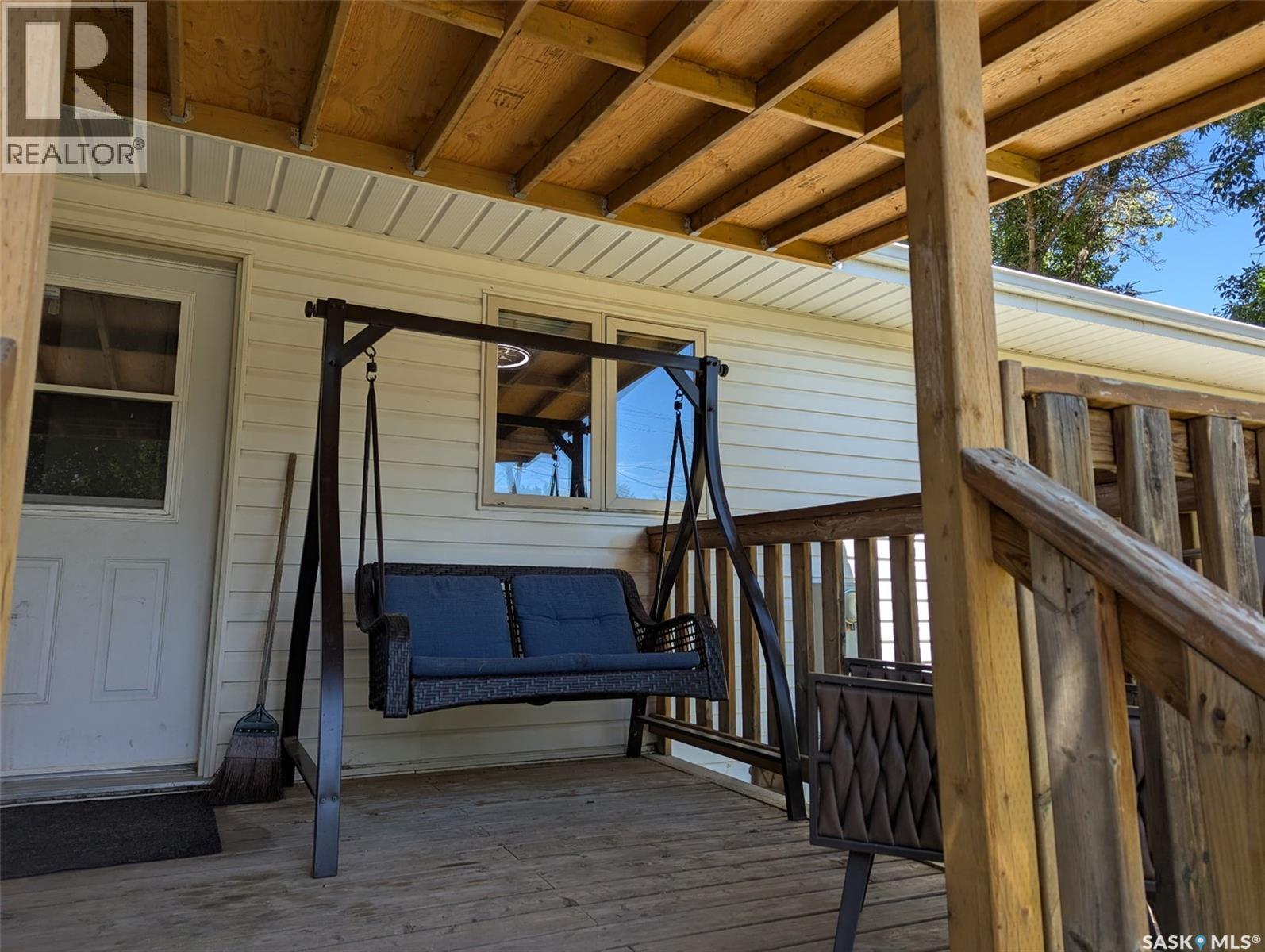 208 Herbert Street, Maple Creek, Saskatchewan  S0N 1N0 - Photo 9 - SK042965