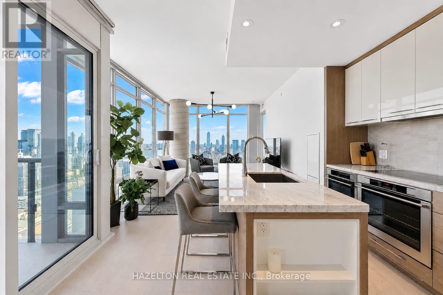 3402 - 488 UNIVERSITY AVENUE, Toronto, Ontario