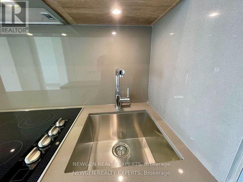 3610 - 11 Yorkville Avenue, Toronto, Ontario  M4W 0B7 - Photo 18 - C13579248