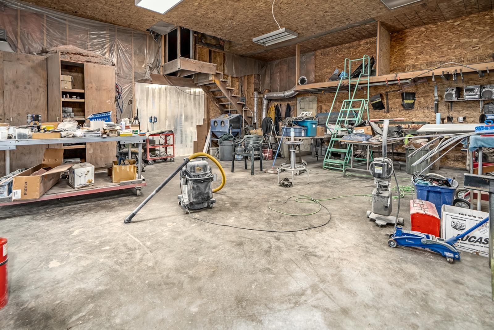 Listing image 32