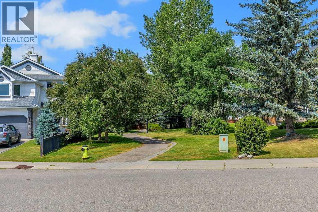 96 Valley Brook Circle NW, Calgary, Alberta  T3B 5S2 - Photo 44 - A2330313