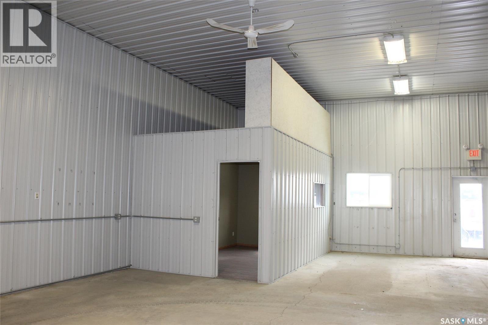 701 37 Highway, Shaunavon, Saskatchewan  S0N 2M0 - Photo 14 - SK042729