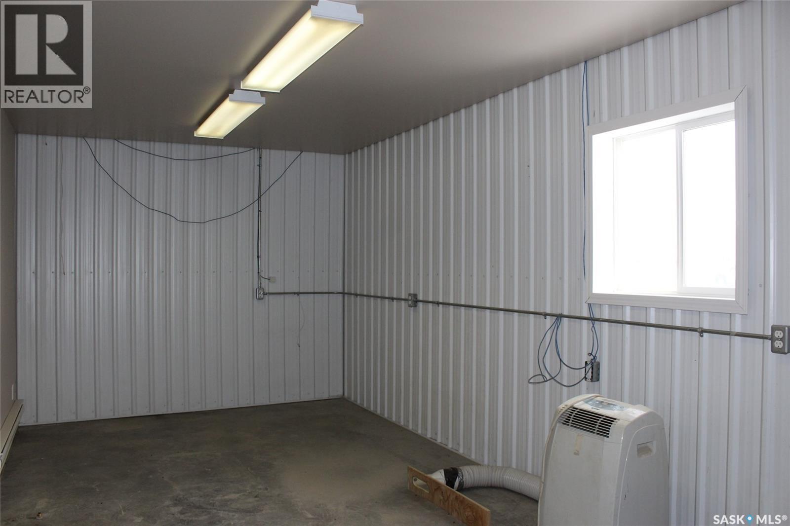 701 37 Highway, Shaunavon, Saskatchewan  S0N 2M0 - Photo 34 - SK042729