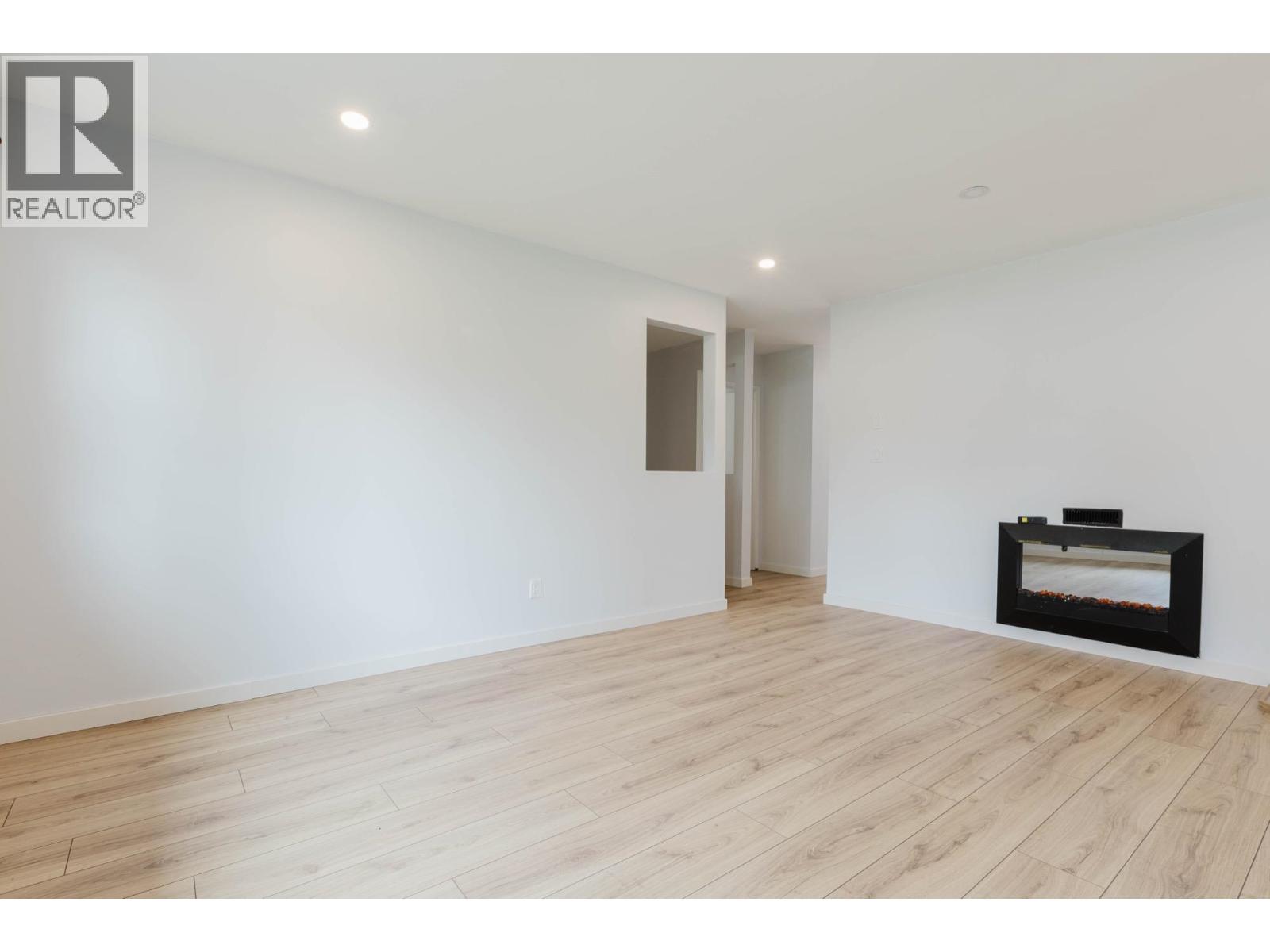 1882 Coquitlam Avenue, Port Coquitlam, British Columbia V3B 1H7 - Photo 5 - R3146104