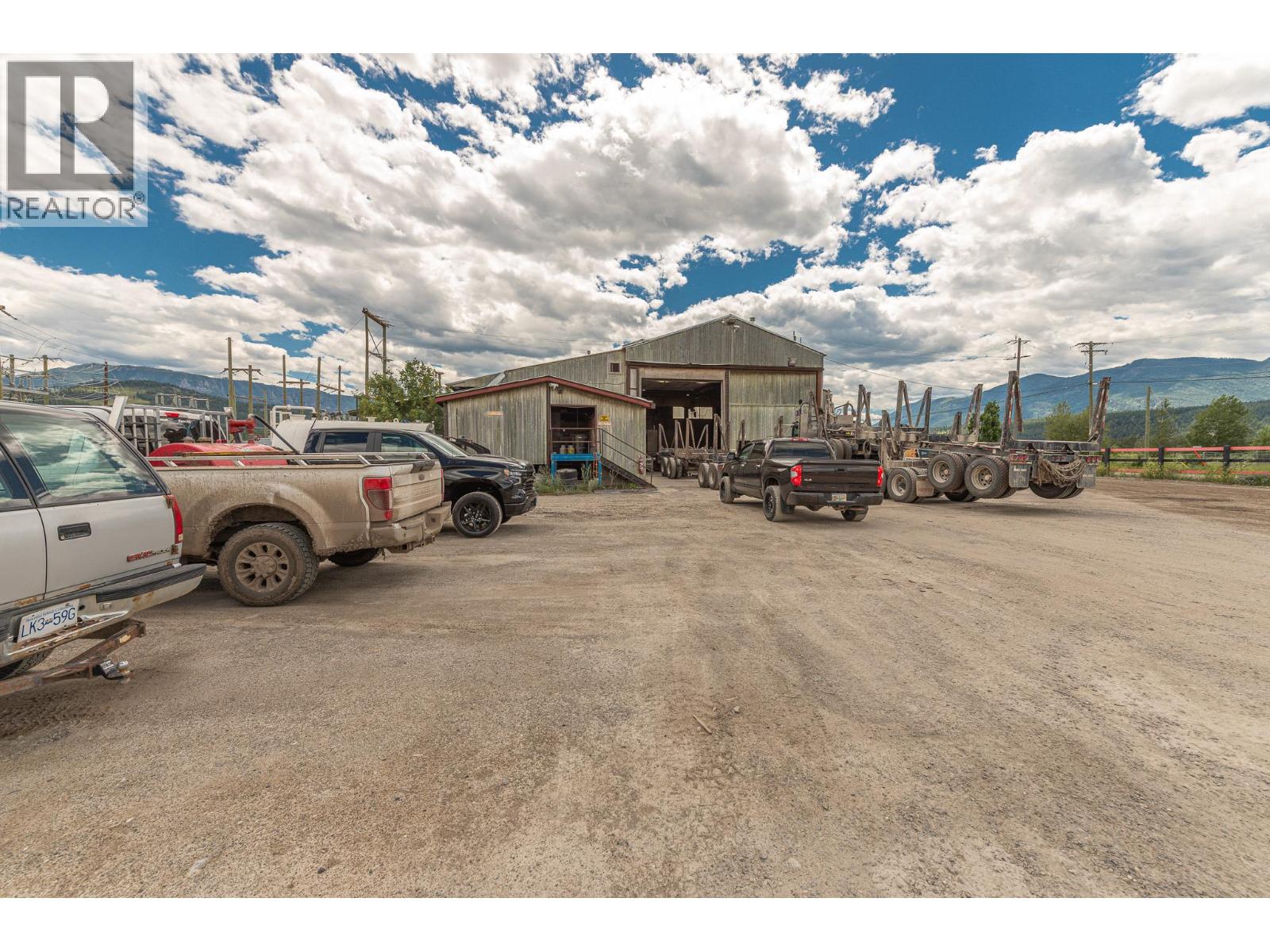 9010 Grainger Road, Canal Flats, British Columbia  v0b 1b0 - Photo 11 - 10394312