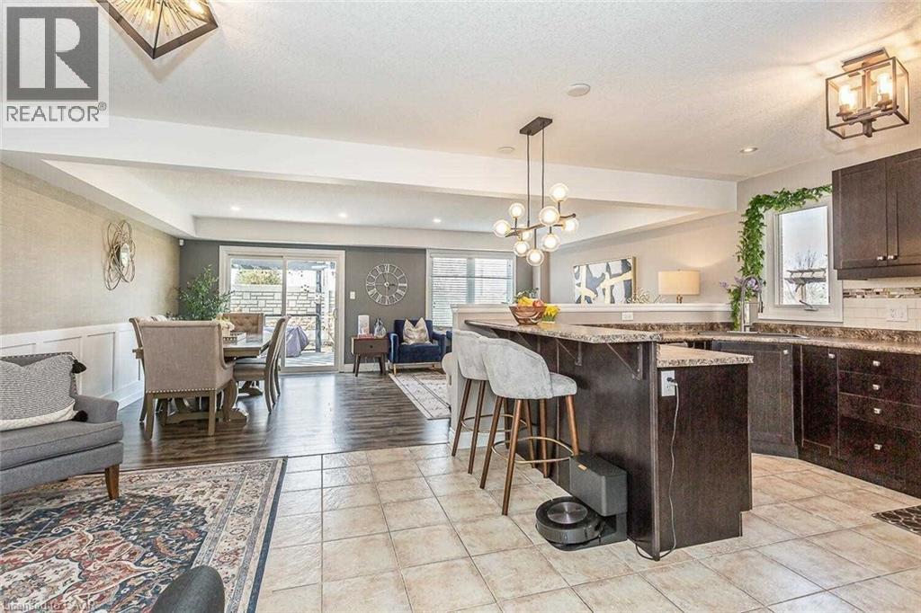 944 Dunblane Court, Kitchener, Ontario  N2R 1W9 - Photo 3 - 40844215
