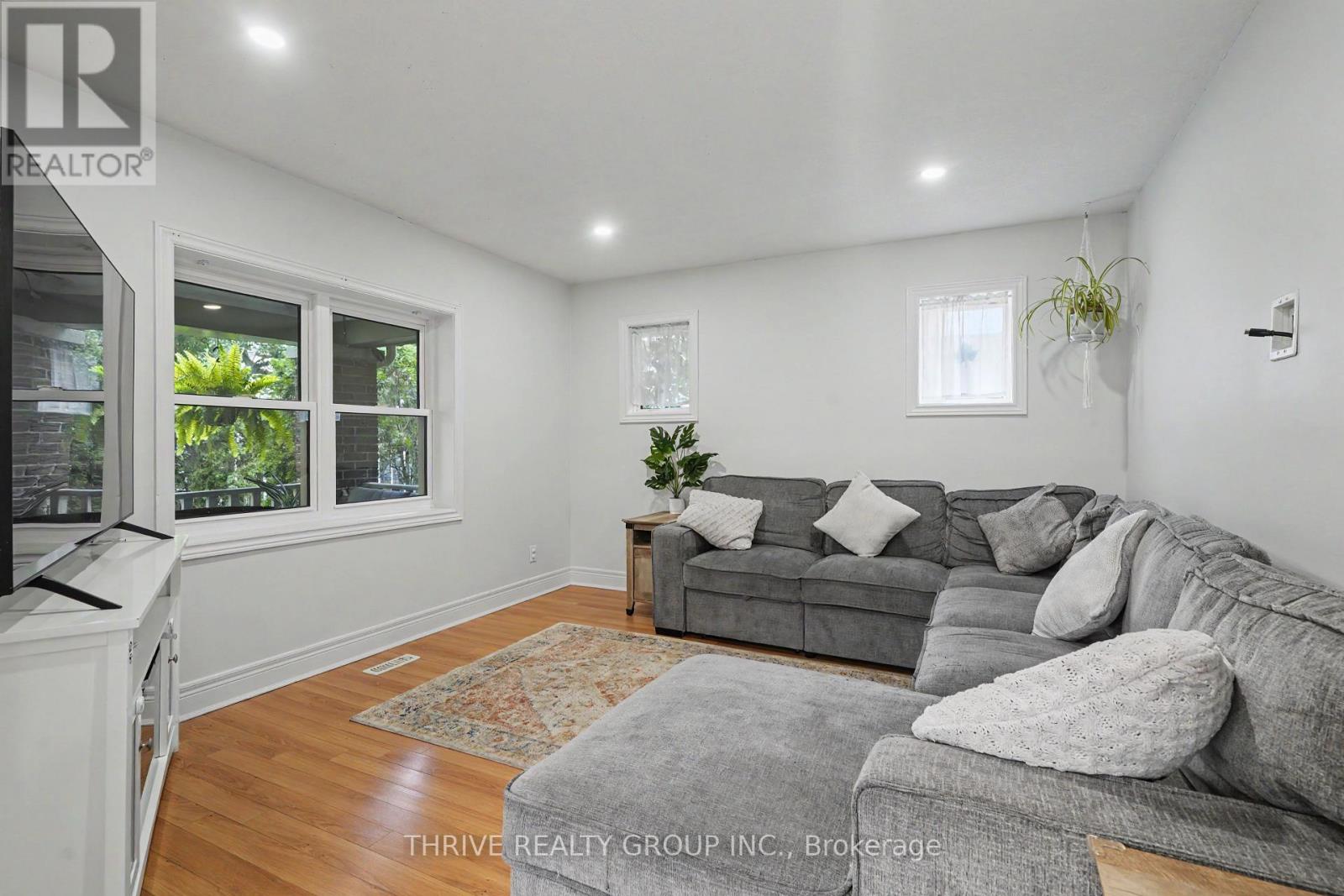 10 Byron Avenue E, London South, Ontario  N6C 1C5 - Photo 7 - X13579406