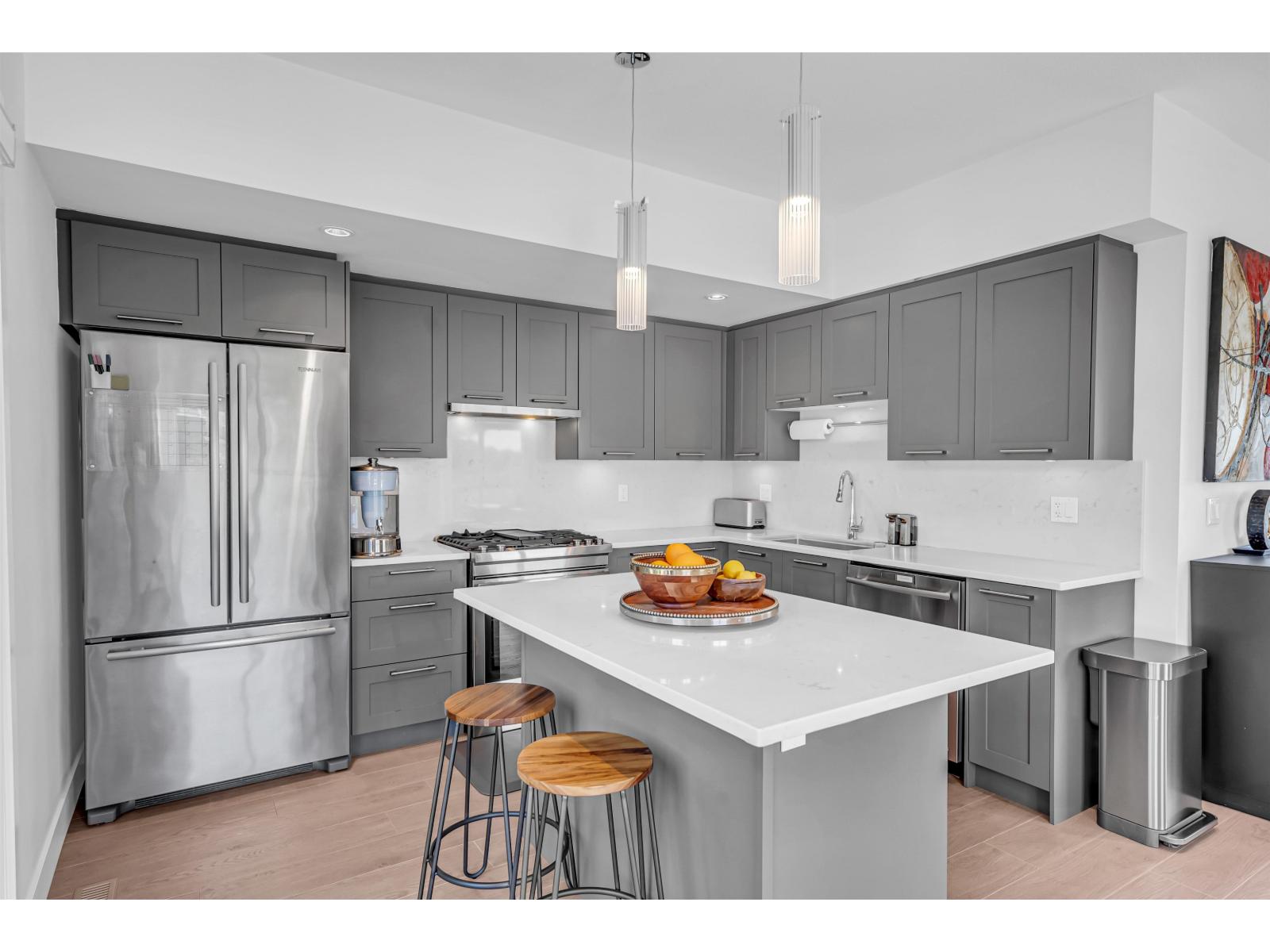 231 2218 OAK MEADOWS DRIVE — photo 16