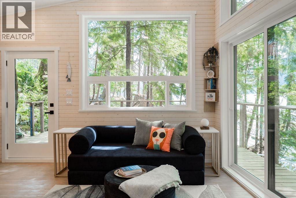 14 E Croker Island, North Vancouver, British Columbia V0V 0V0 - Photo 17 - R3147587