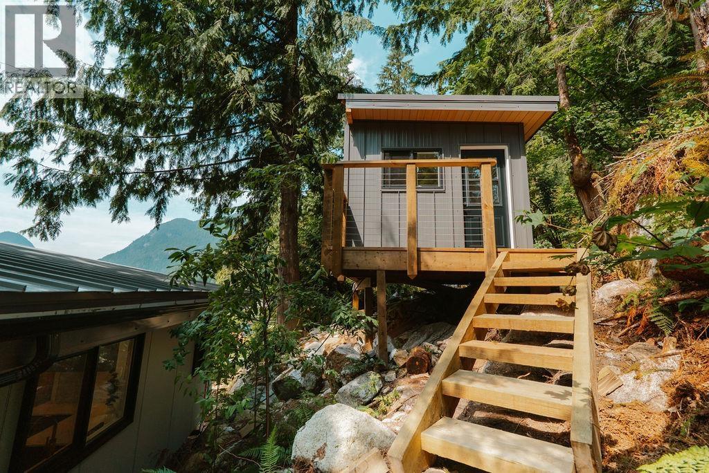 14 E Croker Island, North Vancouver, British Columbia V0V 0V0 - Photo 32 - R3147587