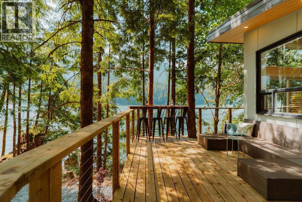 14 E Croker Island, North Vancouver, British Columbia V0V 0V0 - Photo 39 - R3147587