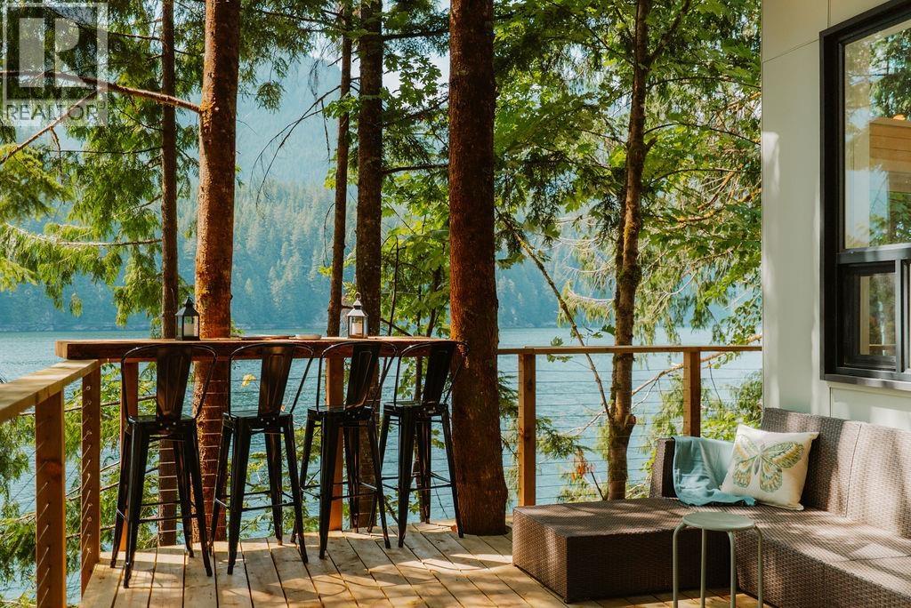 14 E Croker Island, North Vancouver, British Columbia V0V 0V0 - Photo 4 - R3147587
