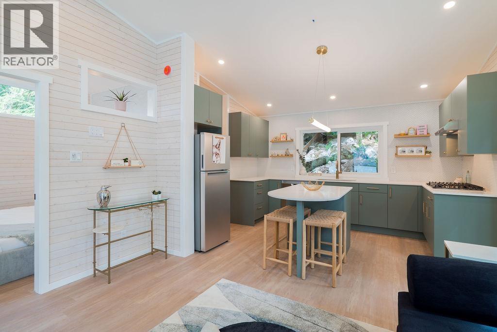14 E Croker Island, North Vancouver, British Columbia V0V 0V0 - Photo 7 - R3147587