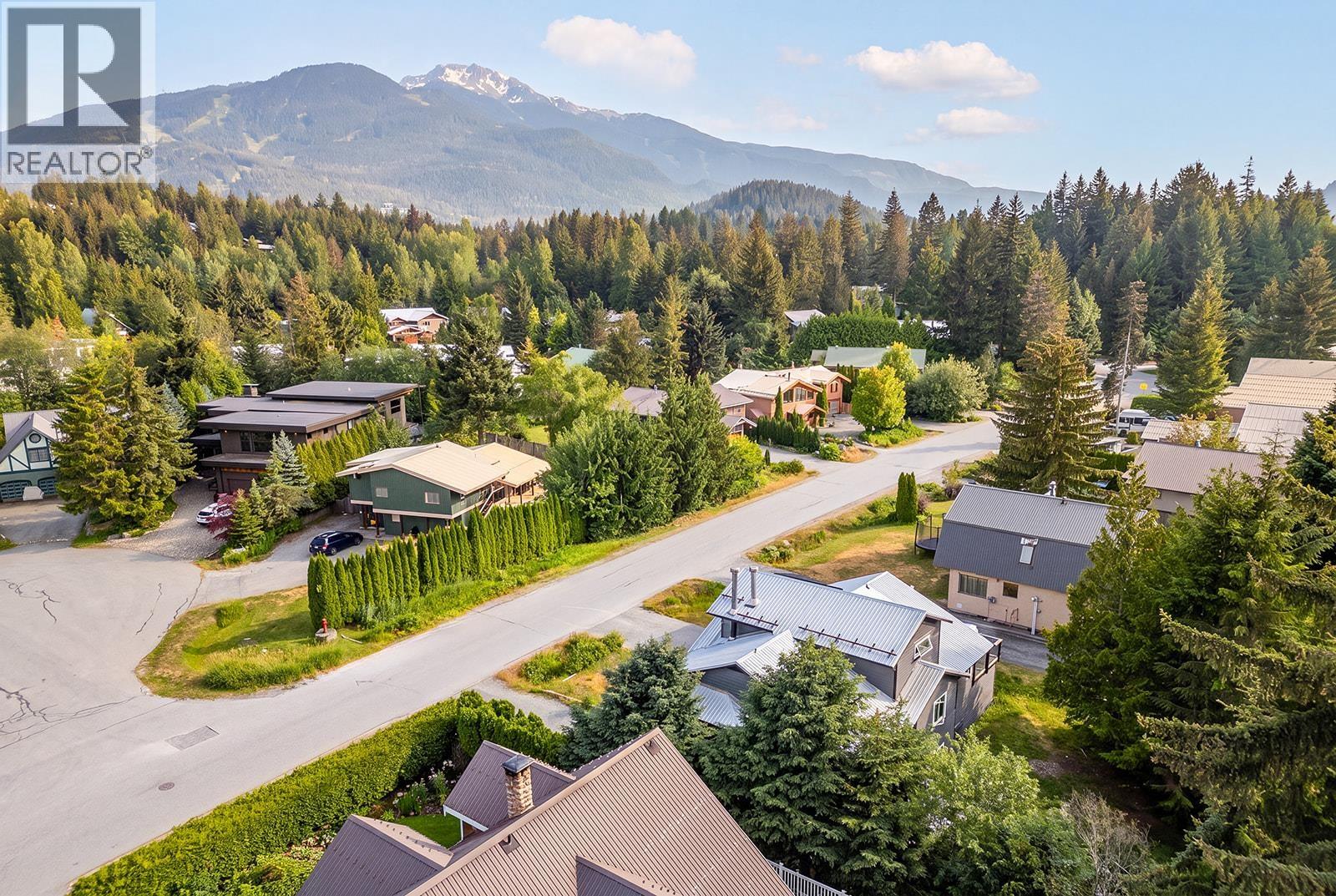 6447 Balsam Way, Whistler, British Columbia V8E 0C5 - Photo 13 - R3147596
