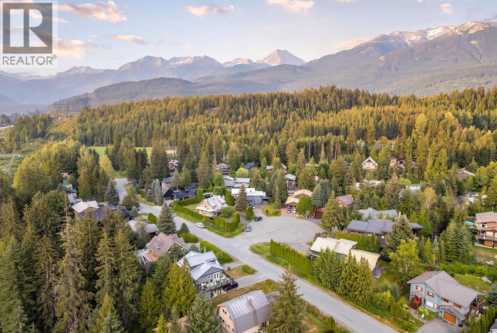 6447 Balsam Way, Whistler, British Columbia V8E 0C5 - Photo 14 - R3147596