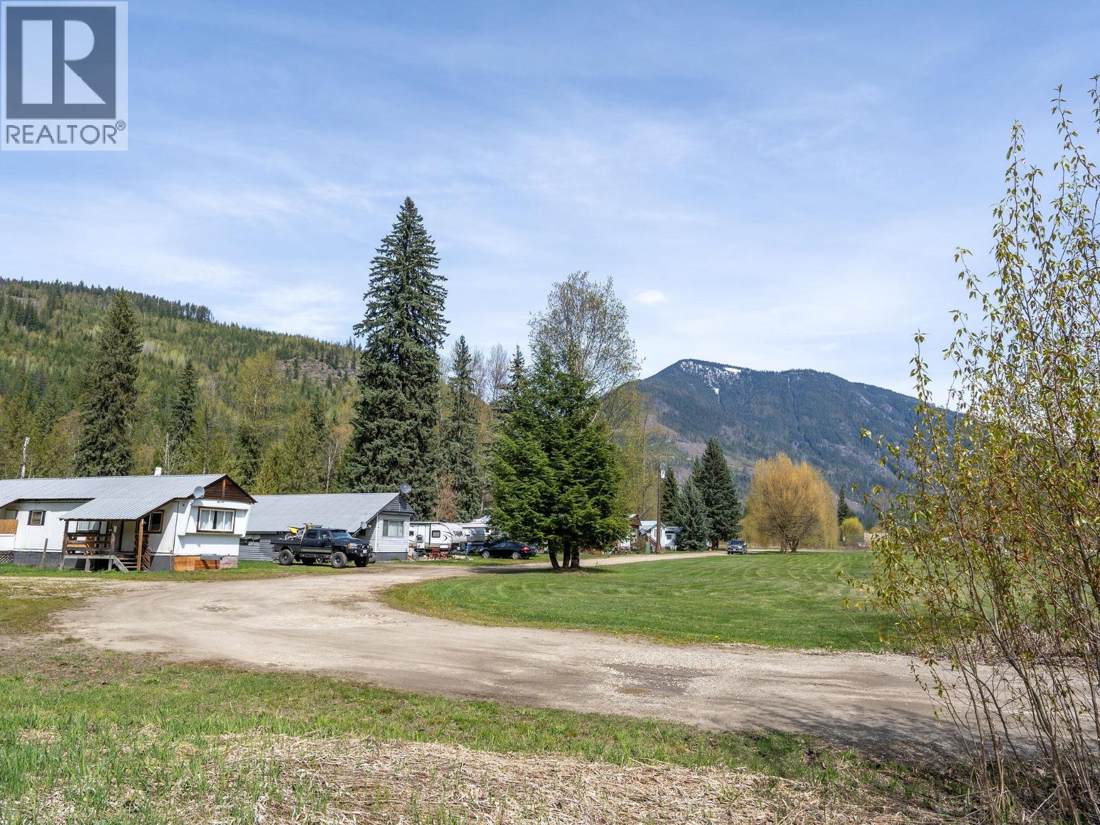 5301(2-10)-5317-5323-5327 Prosh Frontage Road, Craigellachie, British Columbia V0E 2J0 - Photo 17 - 10393649