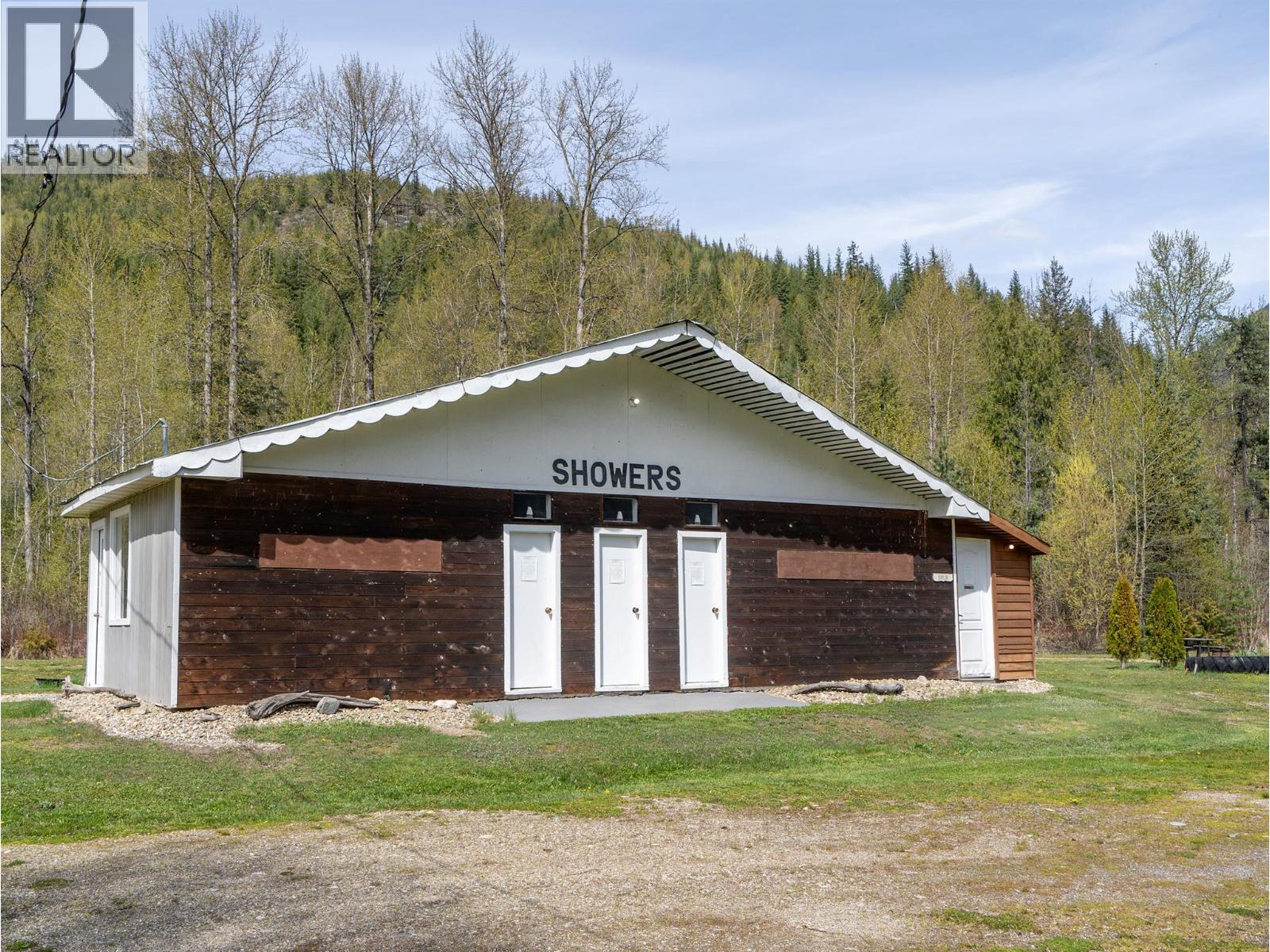 5301(2-10)-5317-5323-5327 Prosh Frontage Road, Craigellachie, British Columbia V0E 2J0 - Photo 14 - 10393649