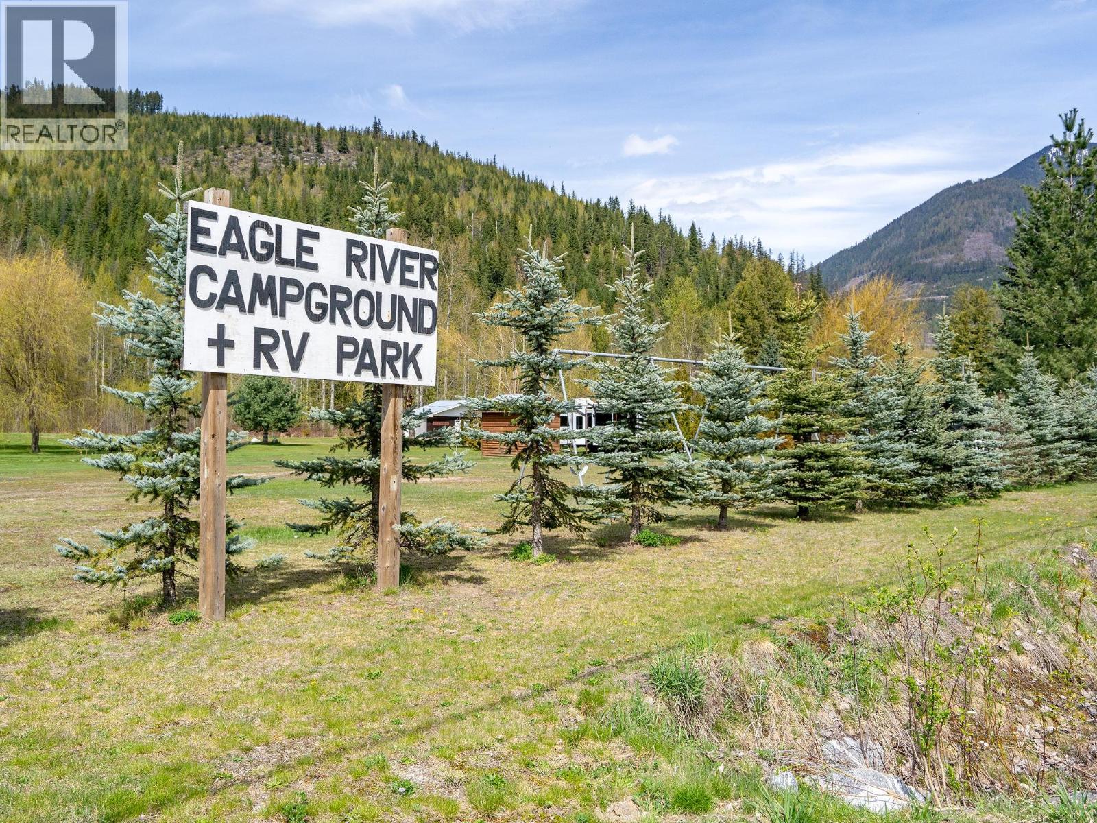 5301(2-10)-5317-5323-5327 Prosh Frontage Road, Craigellachie, British Columbia V0E 2J0 - Photo 4 - 10393649