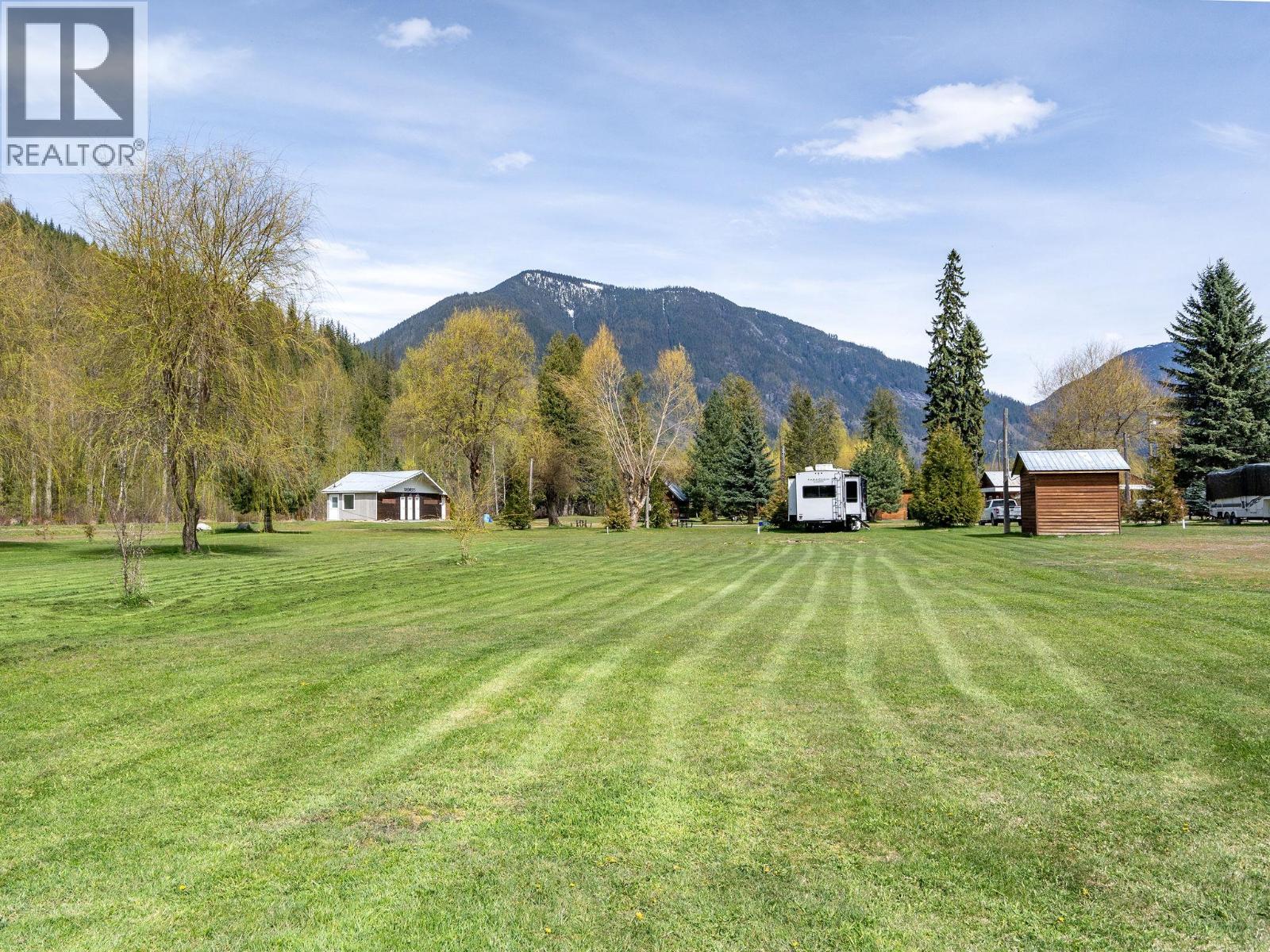 5301(2-10)-5317-5323-5327 Prosh Frontage Road, Craigellachie, British Columbia V0E 2J0 - Photo 8 - 10393649