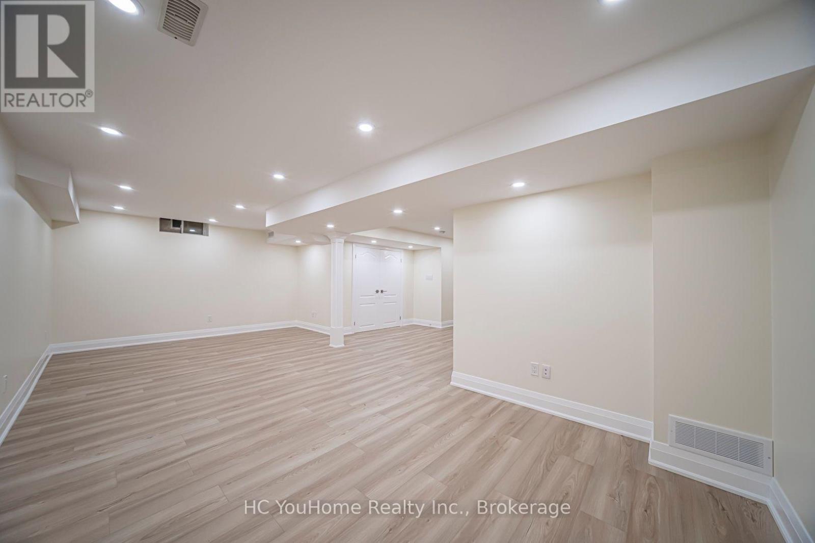 70 Dovetail Drive, Richmond Hill, Ontario  L4E 5A7 - Photo 35 - N13579366