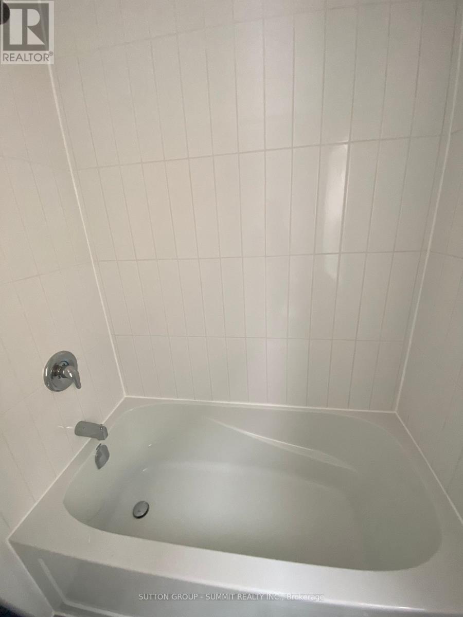 200 Ardagh Rd-Inlaw Suite Road, Barrie, Ontario  L4N 3V6 - Photo 6 - S13579398