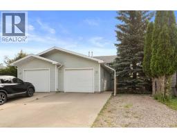 10 Main Street N, Redcliff, Alberta
