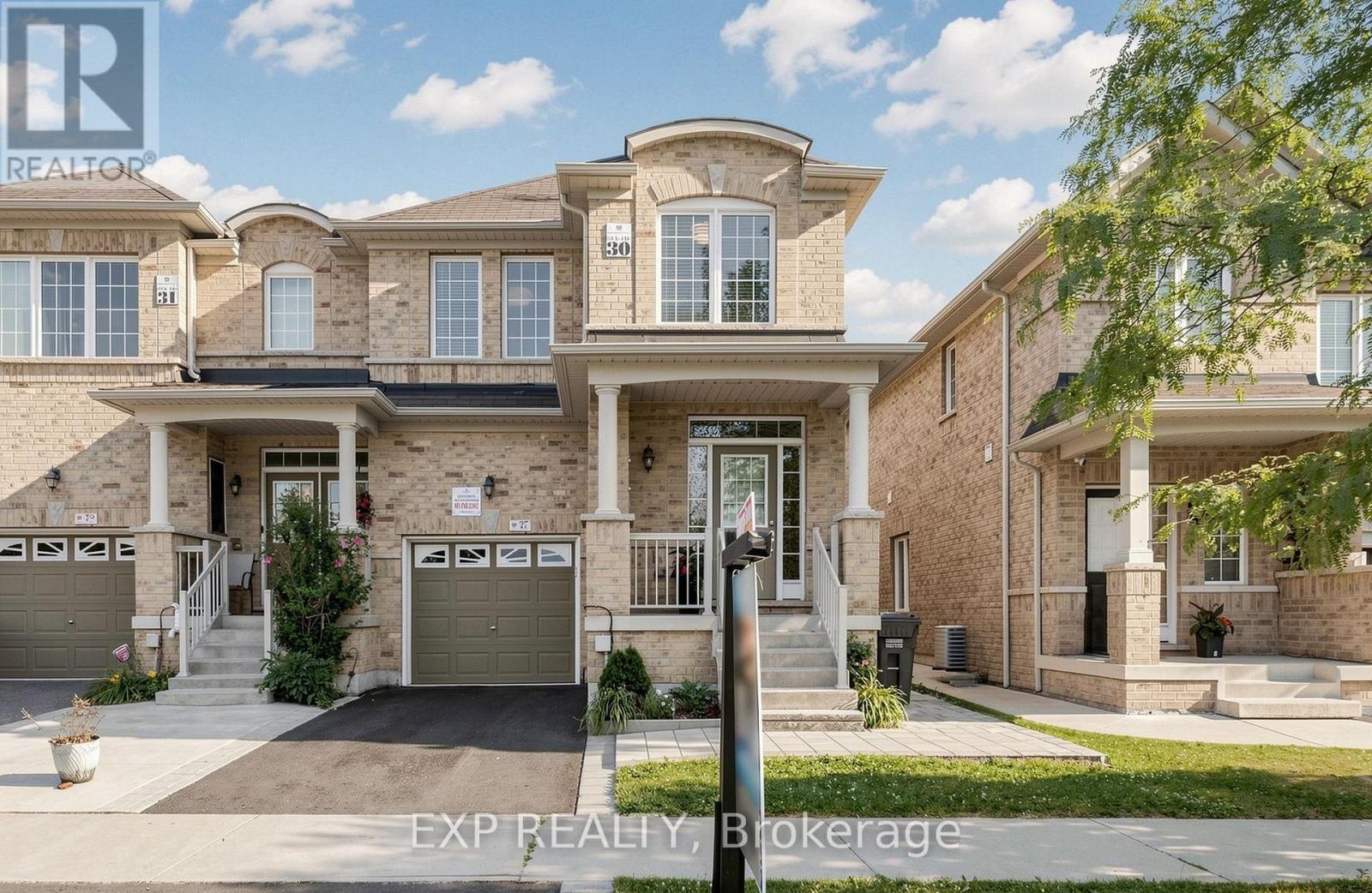 27 Hatton Court, Brampton, Ontario  L6Y 5T5 - Photo 1 - W13572240