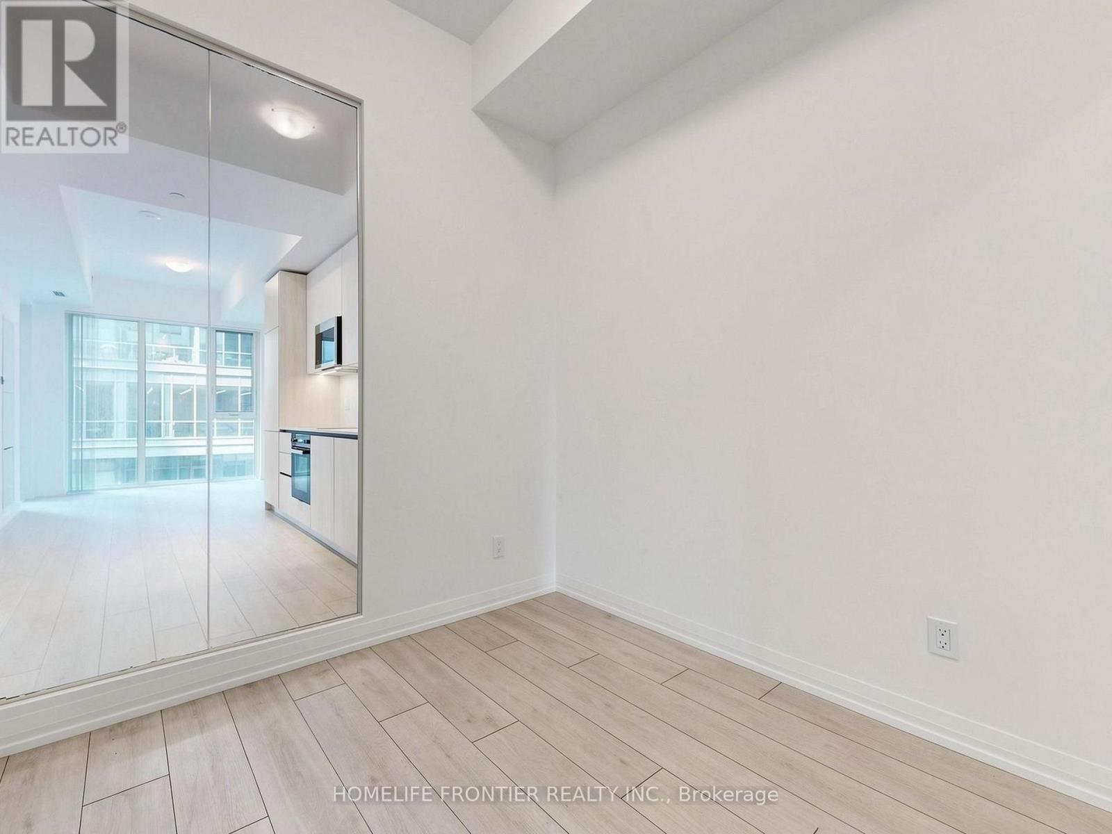 719 - 400 King Street W, Toronto, Ontario M5V 1K2 - Photo 6 - C13579526