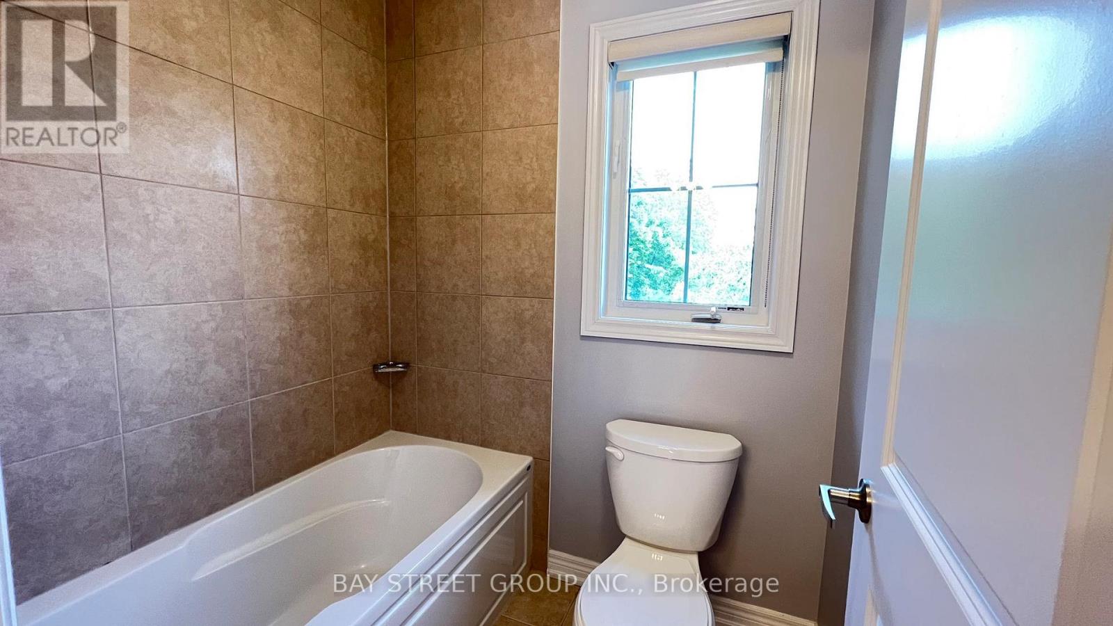 116 Riding Mountain Drive, Richmond Hill, Ontario  L4E 0V1 - Photo 25 - N13579494