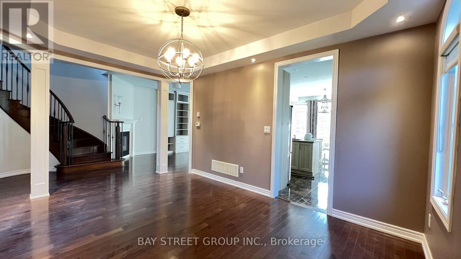 116 Riding Mountain Drive, Richmond Hill, Ontario  L4E 0V1 - Photo 7 - N13579494