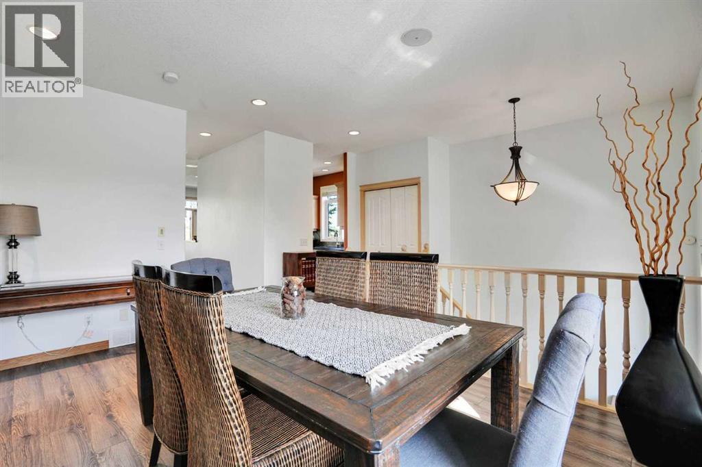 6 Discovery Woods Villas SW, Calgary, Alberta  T3H 5A6 - Photo 8 - A2323139